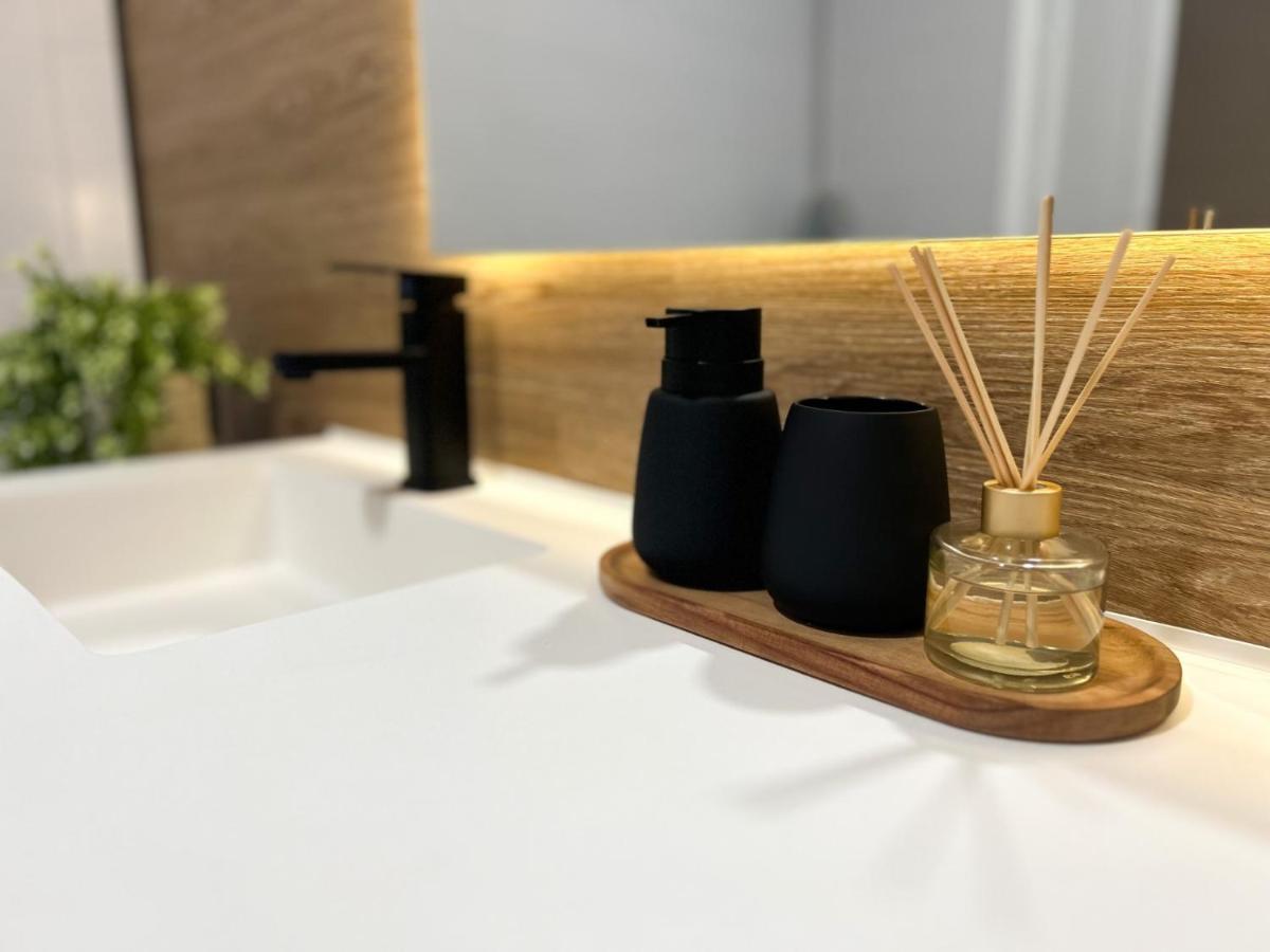 Apartamento Plaza Castilleja de la Cuesta Eksteriør billede