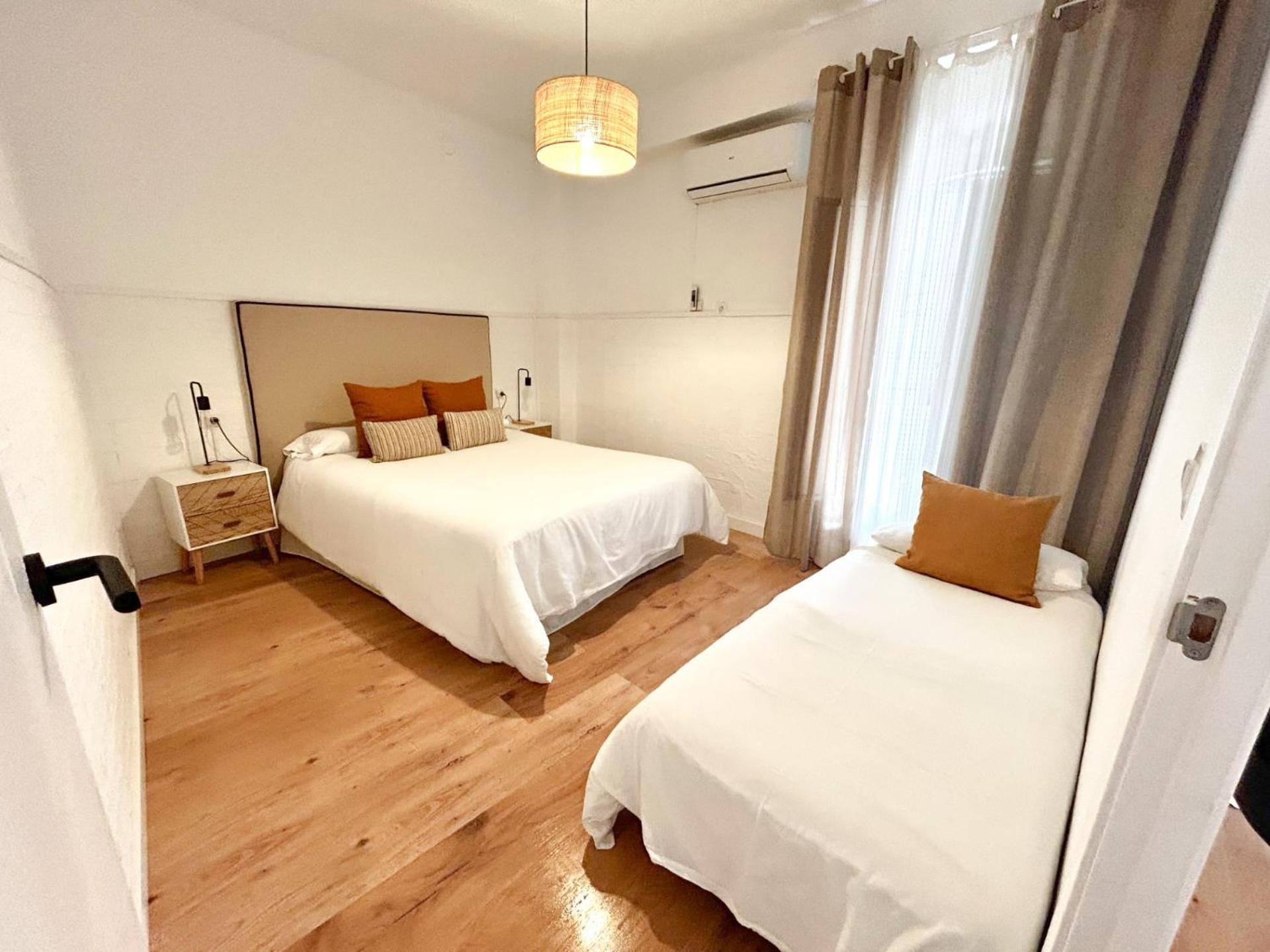 Apartamento Plaza Castilleja de la Cuesta Eksteriør billede
